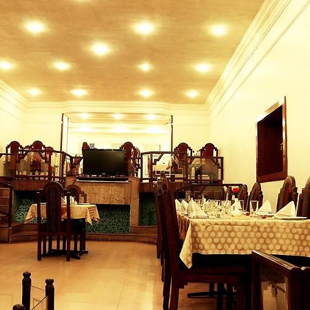 Oyo 1346 Manthan Hotel Kolkata Eksteriør bilde