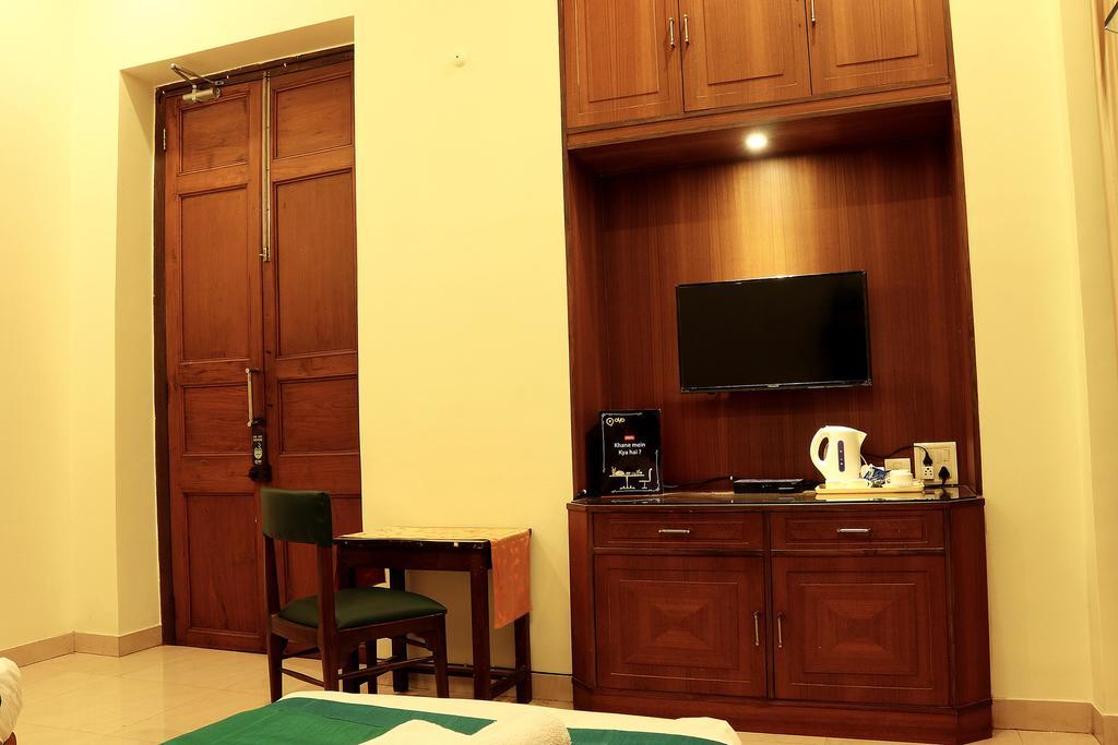 Oyo 1346 Manthan Hotel Kolkata Eksteriør bilde